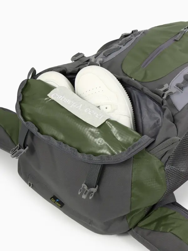 Рюкзак тур 65+5л, 30*20*53, отдел на шнурке, 5нар+2вн кармана, цвет хаки