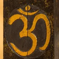 Ключница "Ом" (6 крючков) 14х7х32 см, МДФ