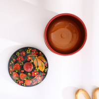 Кадочка &laquo;Земляничка&raquo;, средняя, 8,5&times;15 см, хохлома