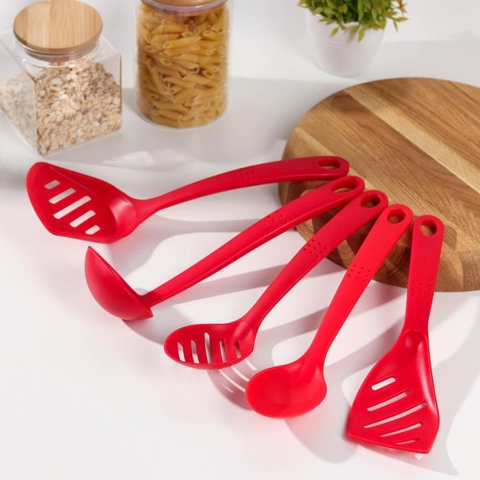 Набор кухонных принадлежностей Доляна &laquo;Точки&raquo;, 5 предметов, цвет красный