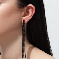 Серьги висячие со стразами &laquo;Лёд&raquo; 4 нити, цвет чёрный, 11,5 см