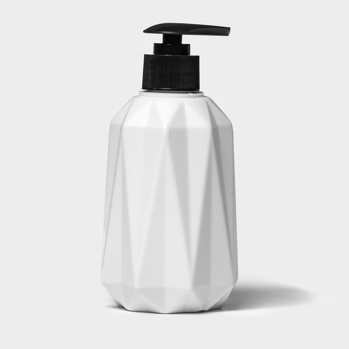 Дозатор для жидкого мыла &laquo;Грани&raquo;, пластик, 350 мл, 7,8&times;7,8&times;15,5 см, белый