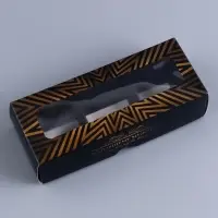 Коробка с обечайкой для 3 конфет, с окном &laquo;Натоящему мужчине&raquo;, 13&times;5&times;3.3 см