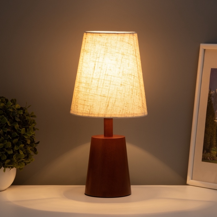 Светильник настольный "Индия" 1х40Вт Е27 орех 16,5х16,5х35см