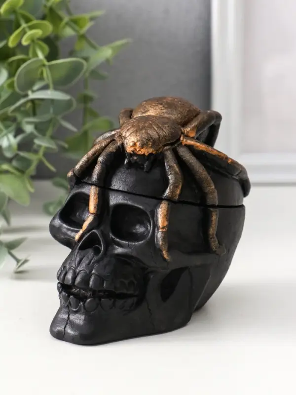Шкатулка с крышкой &laquo;Череп&raquo;, 10&times;8&times;10 см, чёрная