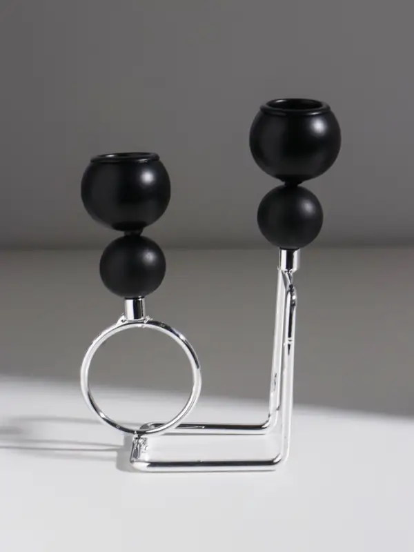 Подсвечник металл,дерево на 2 свечи"Шары.Абстракция"d=2,2 см чёрный и хром11,5х7х16,2 см