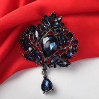 Брошь &laquo;Императорская&raquo;, цвет синий в сером металле