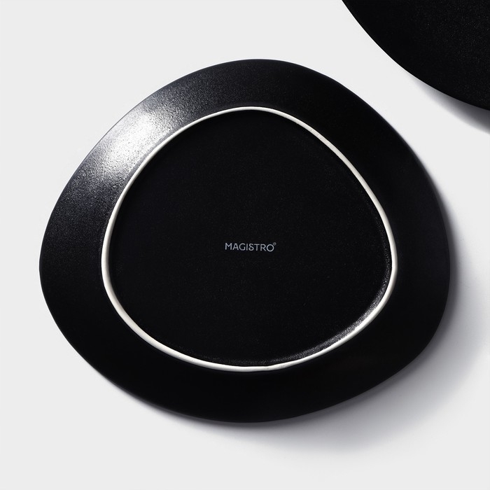 Набор тарелок фарфоровых Magistro Carbon, 21&times;18,5см, цвет чёрный