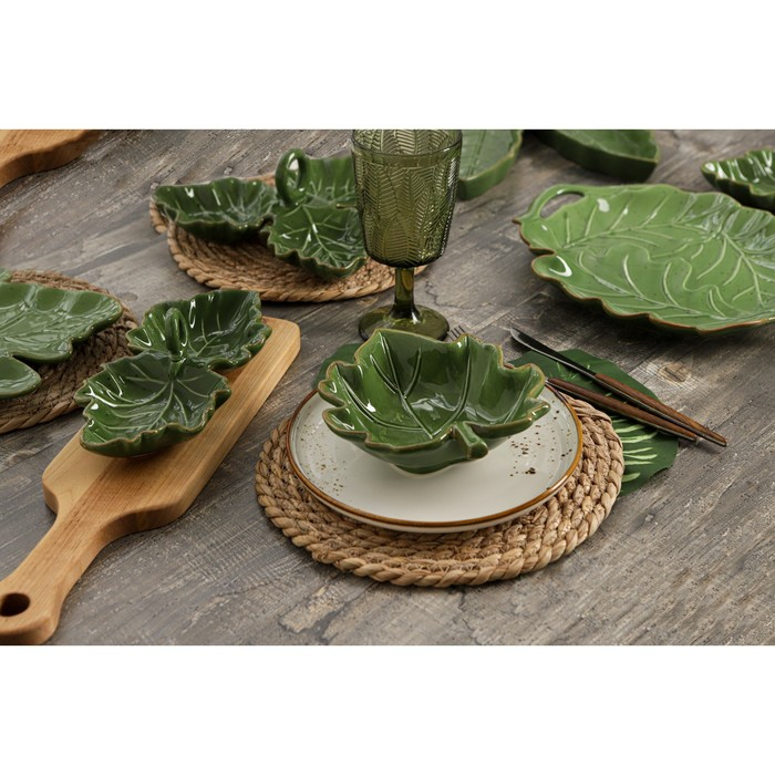 Менажница 2 ячейки Доляна &laquo;Лист&raquo;, 21,8&times;6,9 см, цвет зелёный