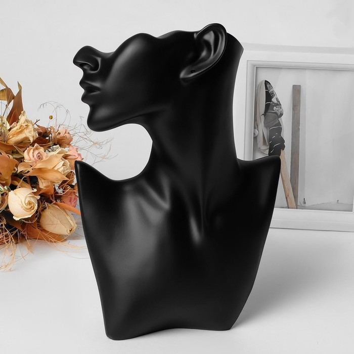 Бюст для украшений, пол-лица, отверстие под серьгу, 18&times;7&times;28, цвет чёрный