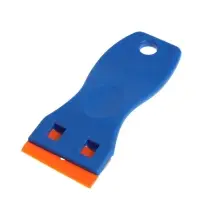 Скребок ТУНДРА, лезвие пластик, 40 мм