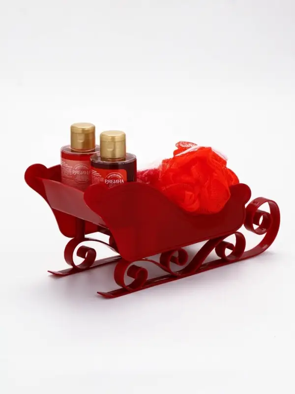 Подарочный набор новогодний в санях: 2 геля для душа, соль для ванны и мочалка, URAL LAB