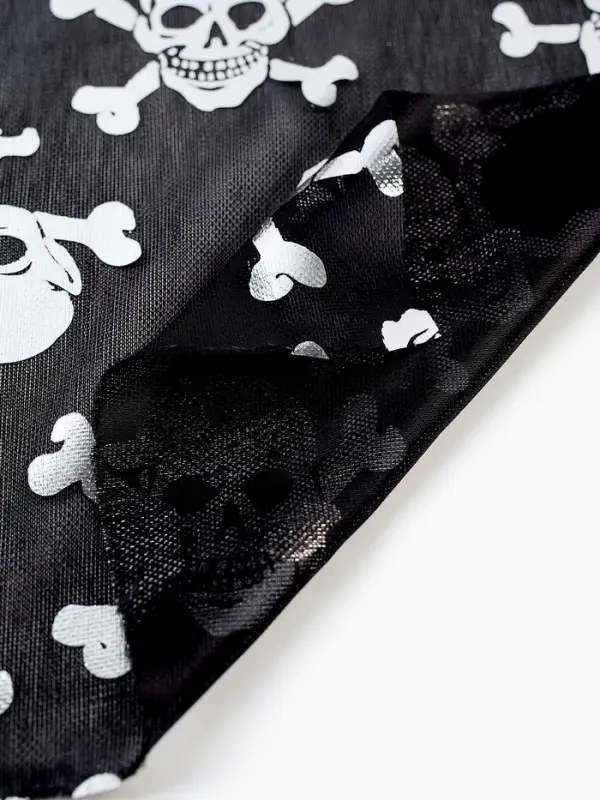 Скатерть на стол &laquo;Серебряные черепа&raquo;, 200 х 140