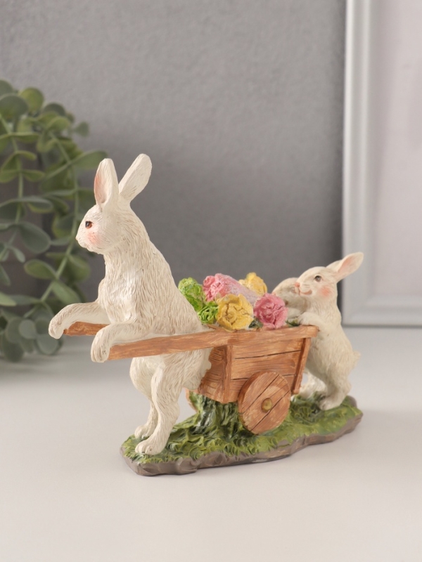 Сувенир полистоун "Кролики везут тележку с капустой" 16х5,5х13 см
