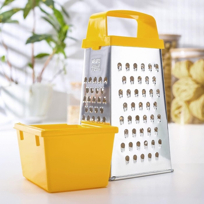 Тёрка &laquo;Комфорт&raquo;, 4 грани и контейнер 450 мл, 11&times;8,5&times;27 см, цвет МИКС