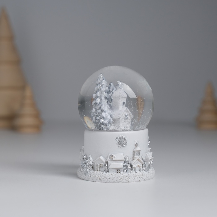 Сувенир полистоун водяной шар свет "Белоснежный ангел-музыкант" МИКС 4,5х4,5х6,5 см