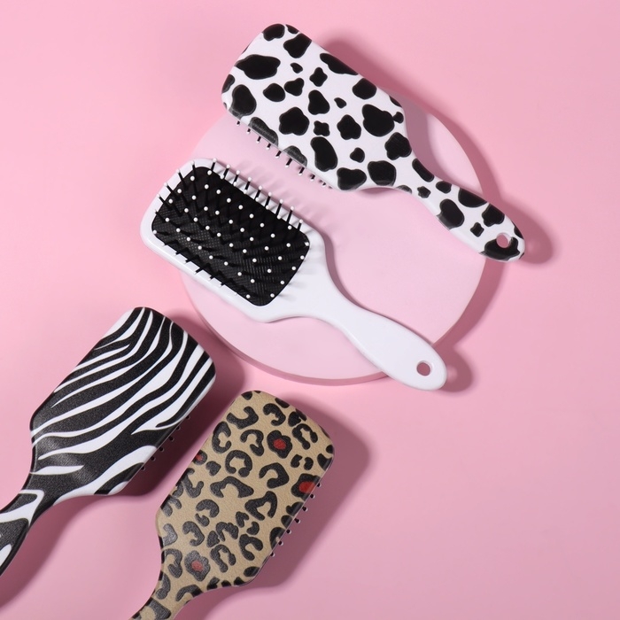 Расчёска массажная, 6 &times; 18 см, рисунок МИКС