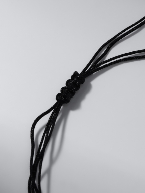 Браслет ассорти на нити &laquo;Дельфинчик&raquo; на нити, цвет чёрный в золоте