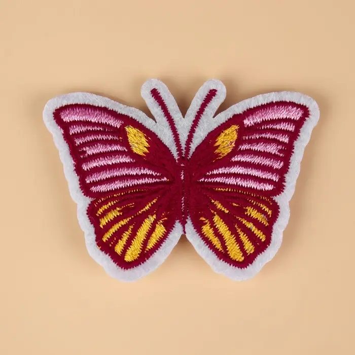 Аппликация &laquo;Бабочка&raquo;, на липучке, с клеевой основой, 5.6&times;4.2 см