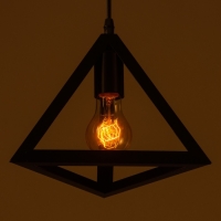 Светильник BayerLux Подвес "Треугольник" 1x40Вт E27 черный 16х16х116 см