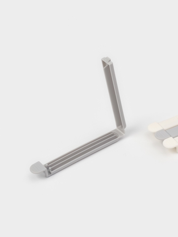 Набор зажимов для пакетов 4 шт, 11х6х1 см, цвет белый/серый