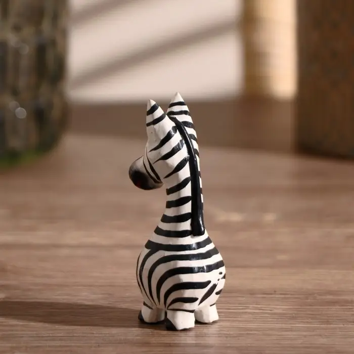 Сувенир дерево "Зебра Мироша" 7х2,5х3 см