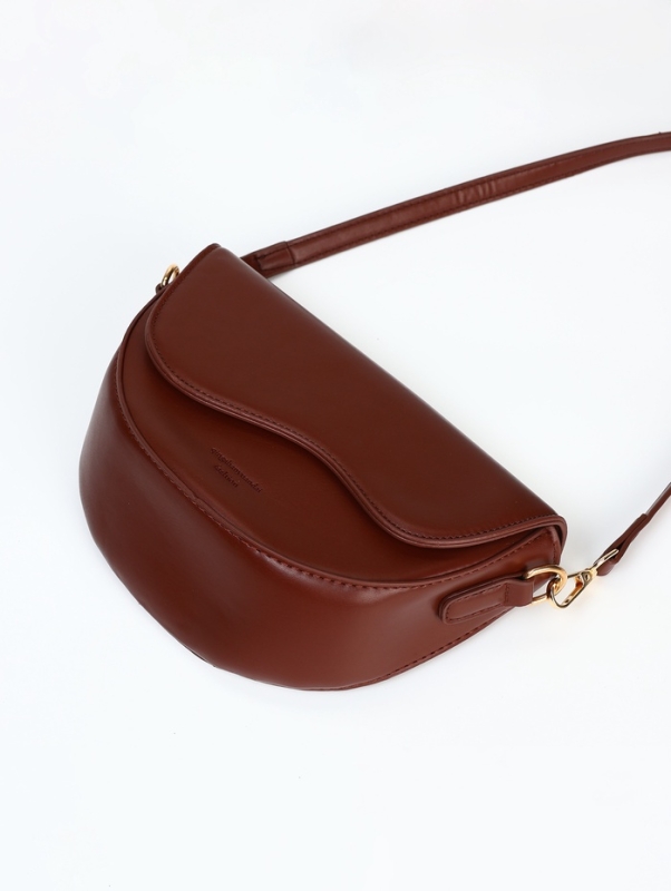 Сумка женская мессенджер на молнии, цвет красно-коричневый