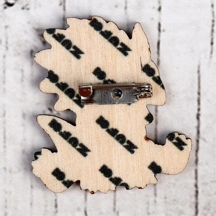 Деревянный значок &laquo;Трицератопс&raquo;