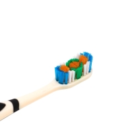 Зубная щетка с жесткой щетиной 360&deg;