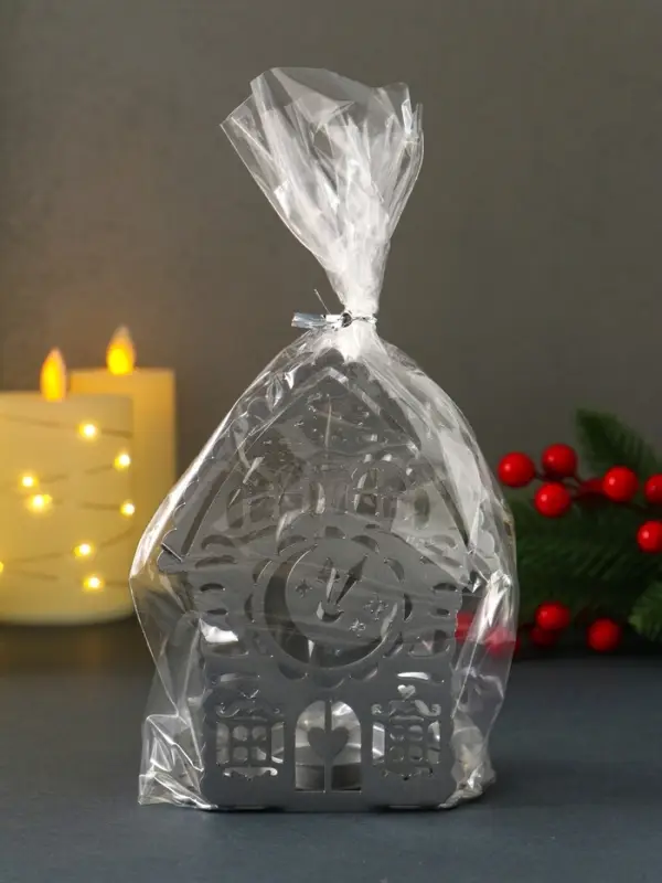 Подсвечник новогодний "Домик с часами" серебряный 6,7х10х13,5 см