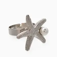 Кольцо "Морская звезда" с бусиной, безразмерное, цвет белый в серебре