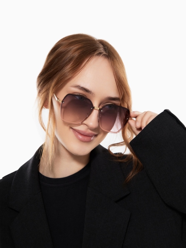 Очки солнцезащитные uv 400, дужка 13.5 см, ширина 13.4 см, линза 5.6&times;6 см