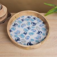 Поднос круглый с бортиками "Крабы" дерево манго 35х35х6,5 см