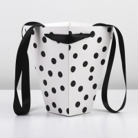 Коробка для цветов на лентах &laquo;Стильный горошек&raquo;, 17 х 25 х 9 см