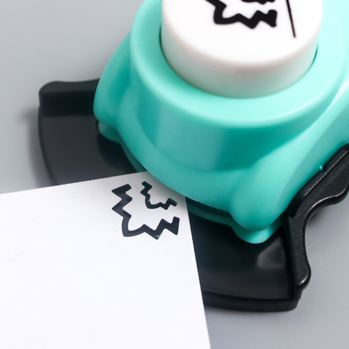 Дырокол фигурный "Вспышка" d=2,5 см МИКС 4,2х6,7х7,7 см