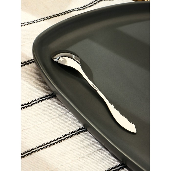 Ложка десертная из нержавеющей стали Magistro &laquo;Перо&raquo;, длина 12,5 см, цвет серебряный