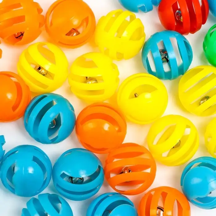 Шарик для кошек с бубенчиком "Футбол", 3,8 см, фасовка 60 шт, микс цветов