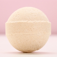 Бомбочка для ванны &laquo;Ты совершенна!&raquo;, 130 г, аромат ванильного десерта, ЧИСТОЕ СЧАСТЬЕ