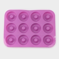 Форма для выпечки Доляна &laquo;Сладости.Пончик&raquo;, силикон, 33&times;25&times;2 см, 12 ячеек, d=6,8 см, цвет фиолетовый