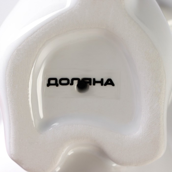 Подставка для яйца Доляна &laquo;Зайка в золотом&raquo;, 11&times;6&times;8 см, цвет белый