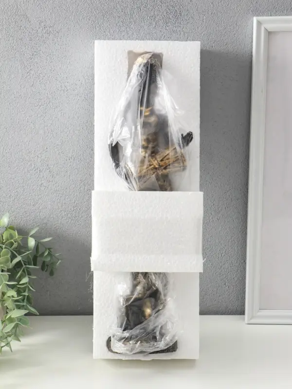 Сувенир полистоун "Африканка в косынке с цветами и барабаном" чёрный 8,5х8,5х39 см