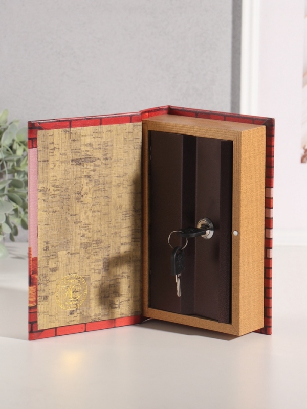 Сейф-книга дерево кожзам "Как построить бизнес с нуля?" тиснение 21х13х5 см