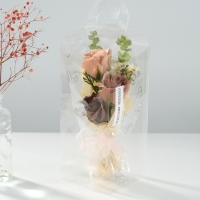 Букет из мыльных лепестков "Нежные цветы на подарок" красный 10х10х25,3 см