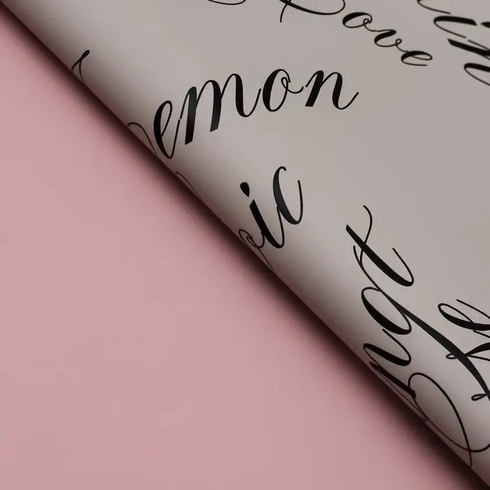 Пленка для цветов матовая, &laquo;Пузыри&raquo;, 57&times;57 см, кремовый + св. розовый, 65 мкм