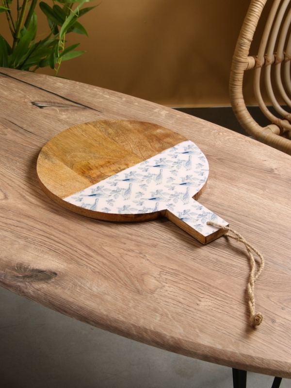 Доска разделочная круглая "Синие птицы" дерево манго 36х28 см