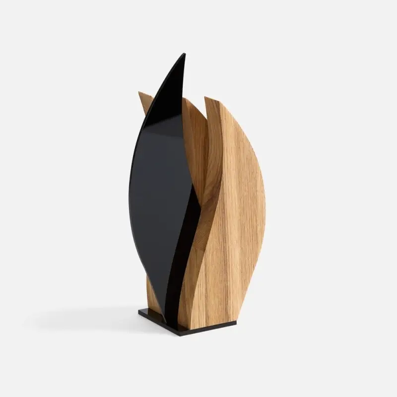 Стела Fame Flame