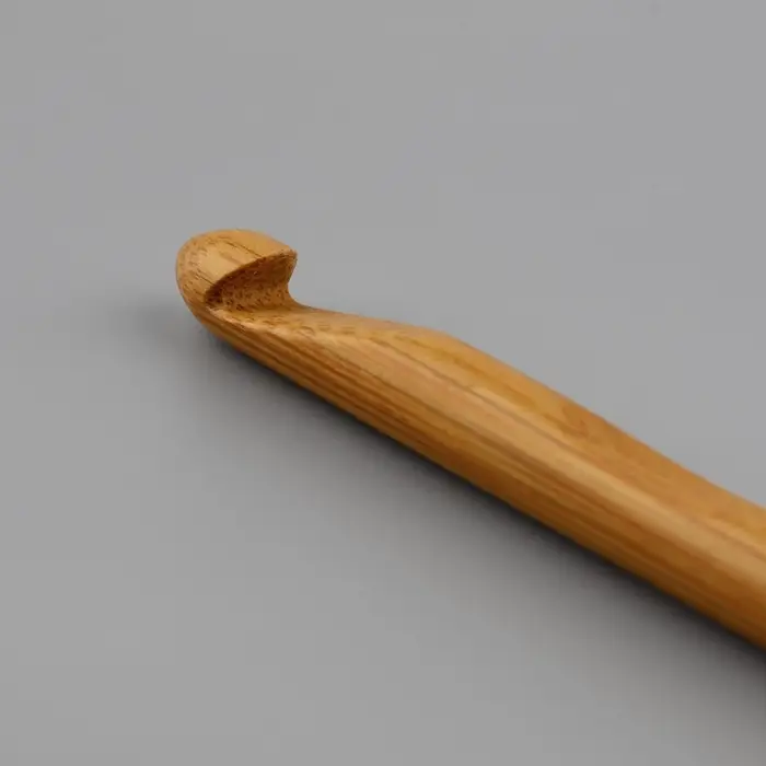 Крючок для вязания, бамбуковый, d=9 мм, 15 см