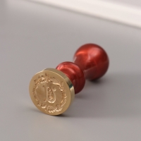 Печать для сургуча с пластиковой ручкой "Венок с буквой U" 2,5х2,5х6,3 см