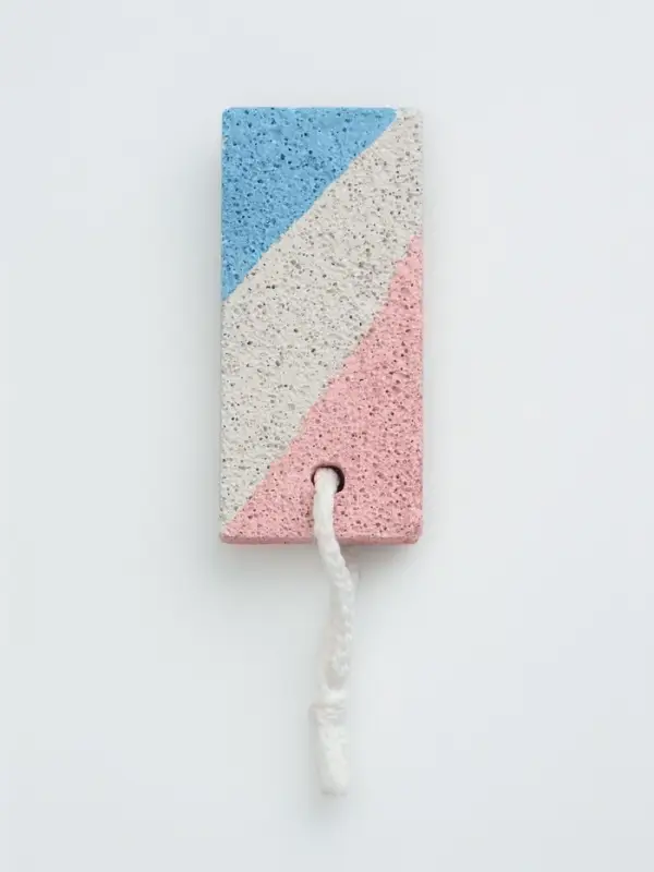 Пемза для педикюра, с подвесом, 8.5&times;4.5 см, разноцветная