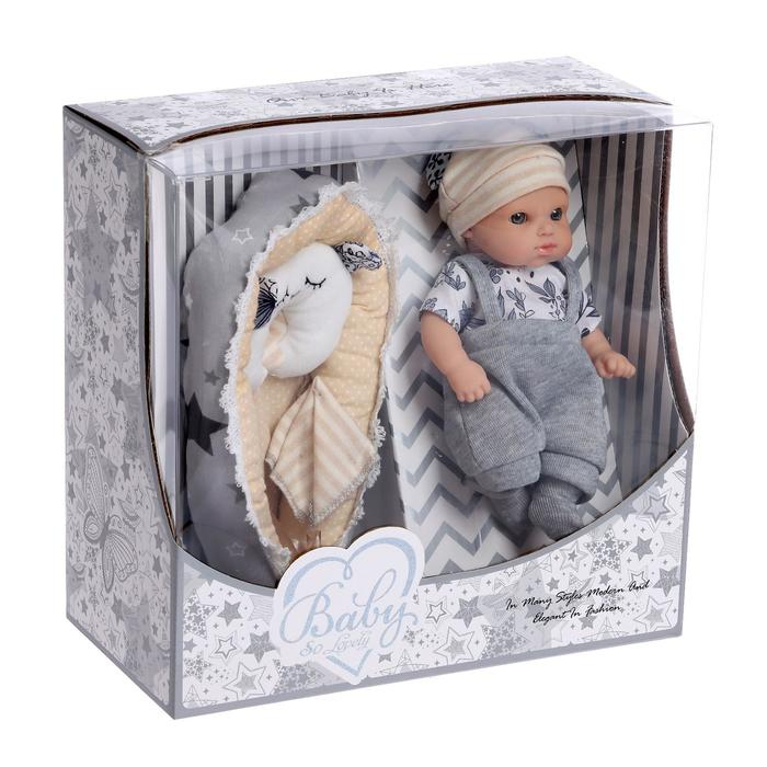 Пупс &laquo;Любимый Малыш&raquo; в костюмчике, с коконом и аксессуарами